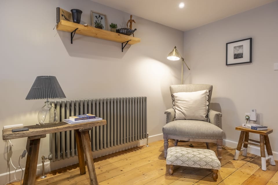 First floor: Sitting room