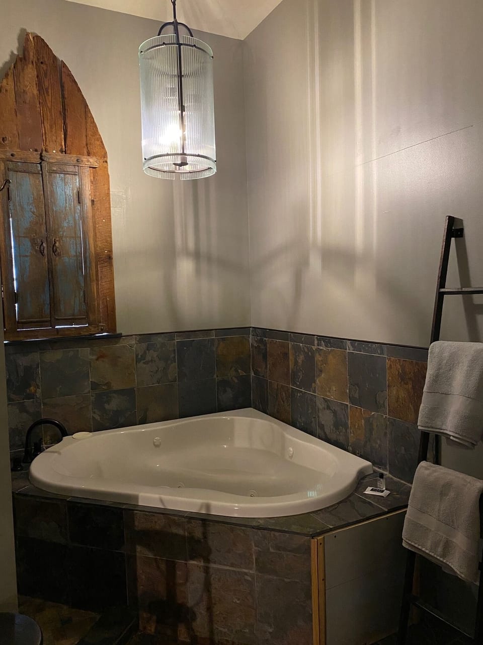 Piano Room | Jetted tub