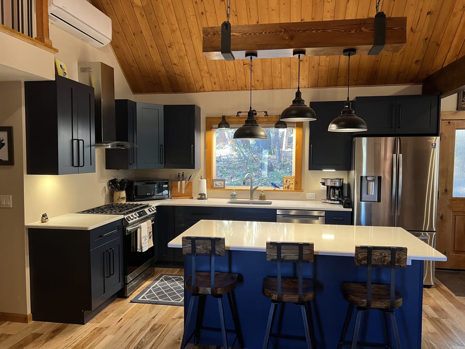 Full kitchen with island