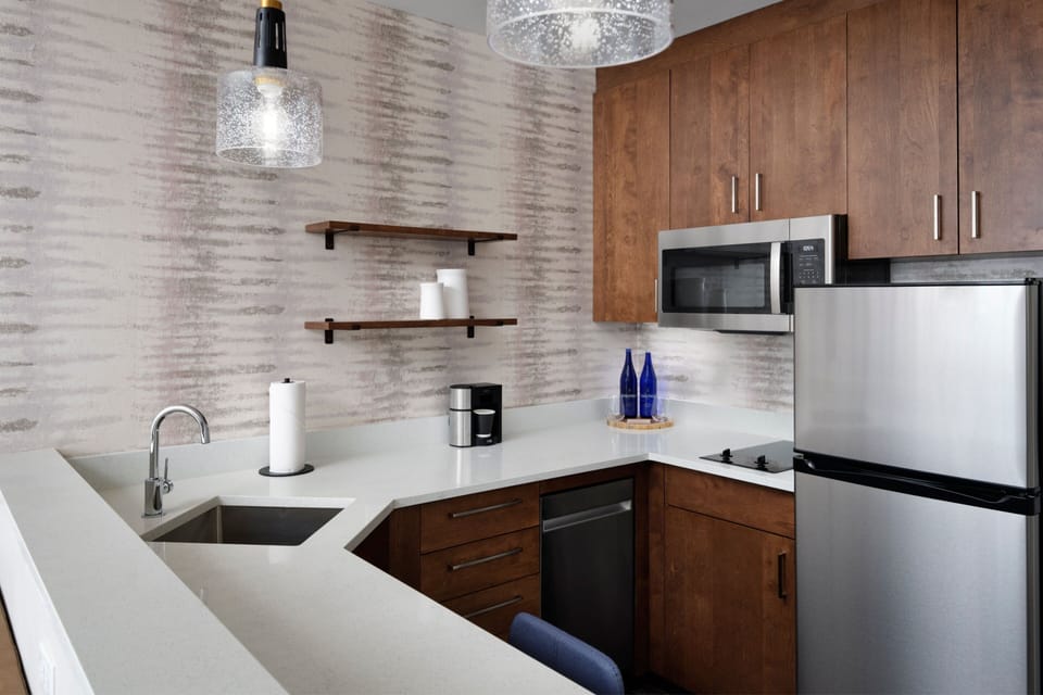 Coffee/tea maker, microwave, eco-friendly cleaning products