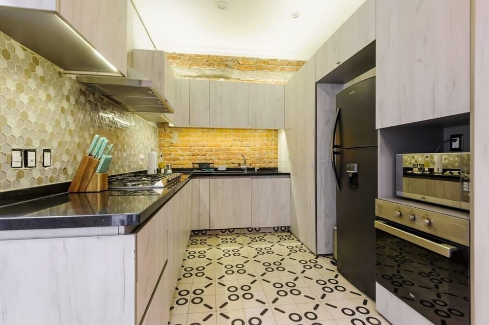 Spacious kitchen
