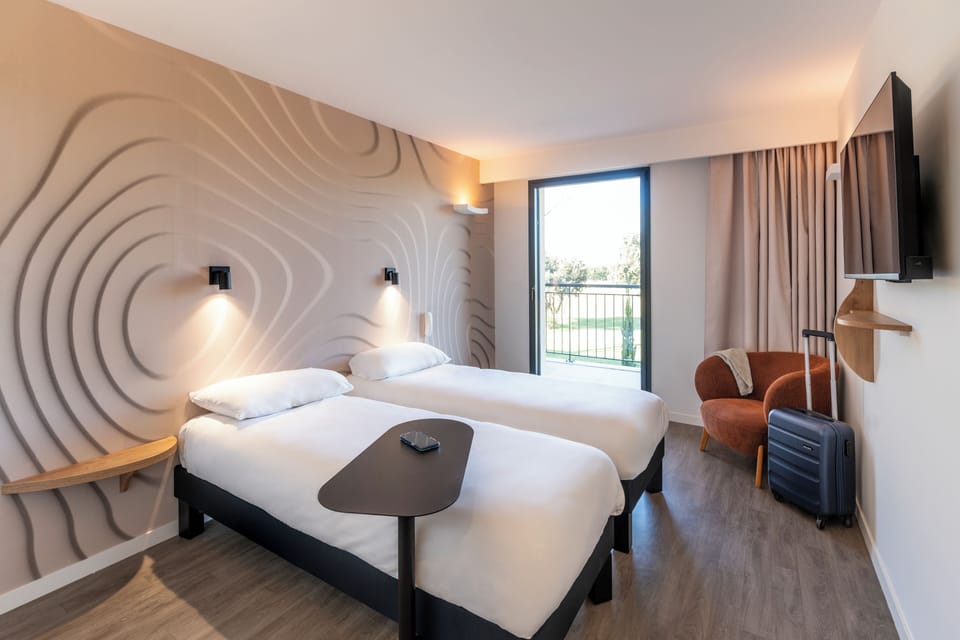 Standard Twin Room, 2 Twin Beds, Balcony | Premium bedding, pillowtop beds, individually decorated