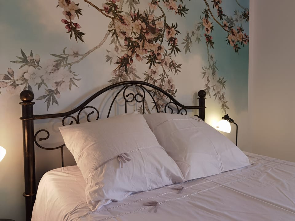 Comfort Suite | Individually decorated, individually furnished, soundproofing, free WiFi