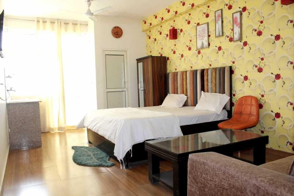 Standard Double Room | Free WiFi
