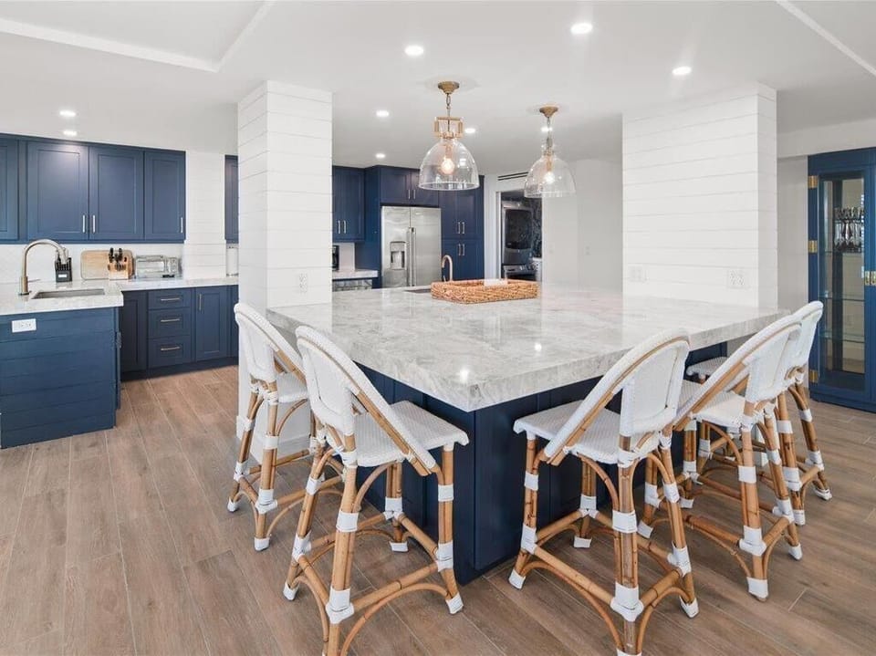 Kitchen Island Seating