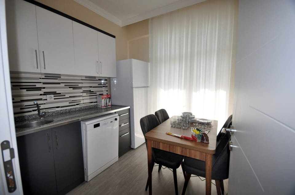 Basic Apartment | 1 bedroom, soundproofing, iron/ironing board, free WiFi