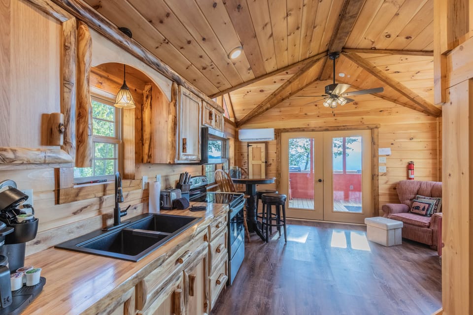 Interior - Tongue and groove ceiling