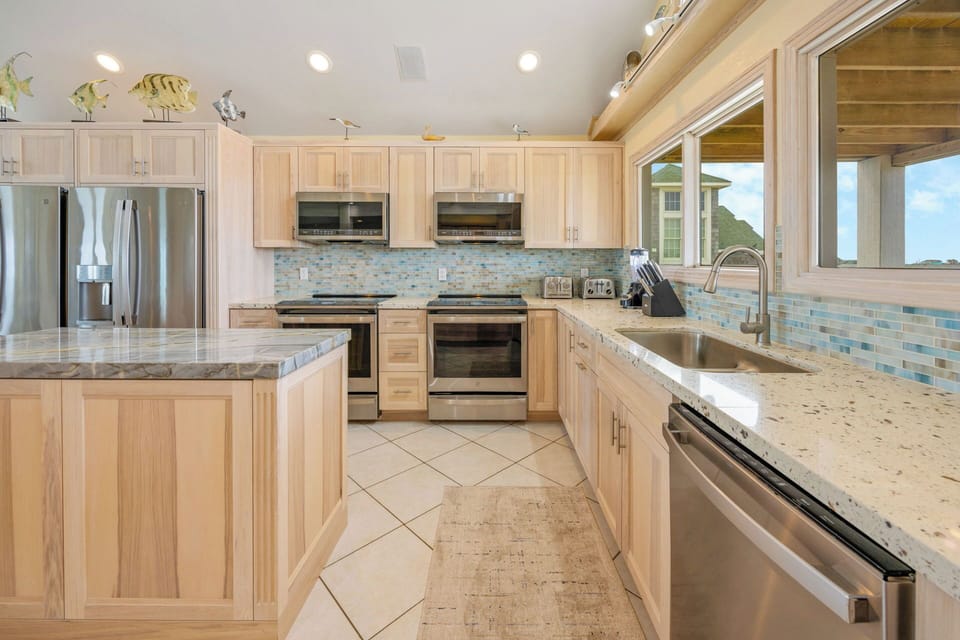 Surf or Sound Realty - 1164 - Dream Cathcher by the Sea - Kitchen -4