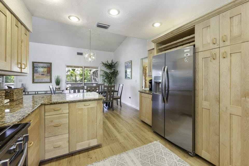 House, 4 Bedrooms | Private kitchen