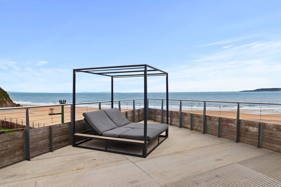 Spectacular Sea Views