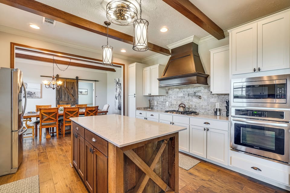 House (3 Bedrooms) | Interior