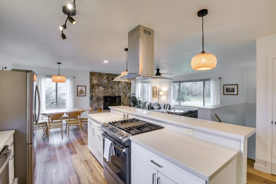 House (4 Bedrooms) | Interior