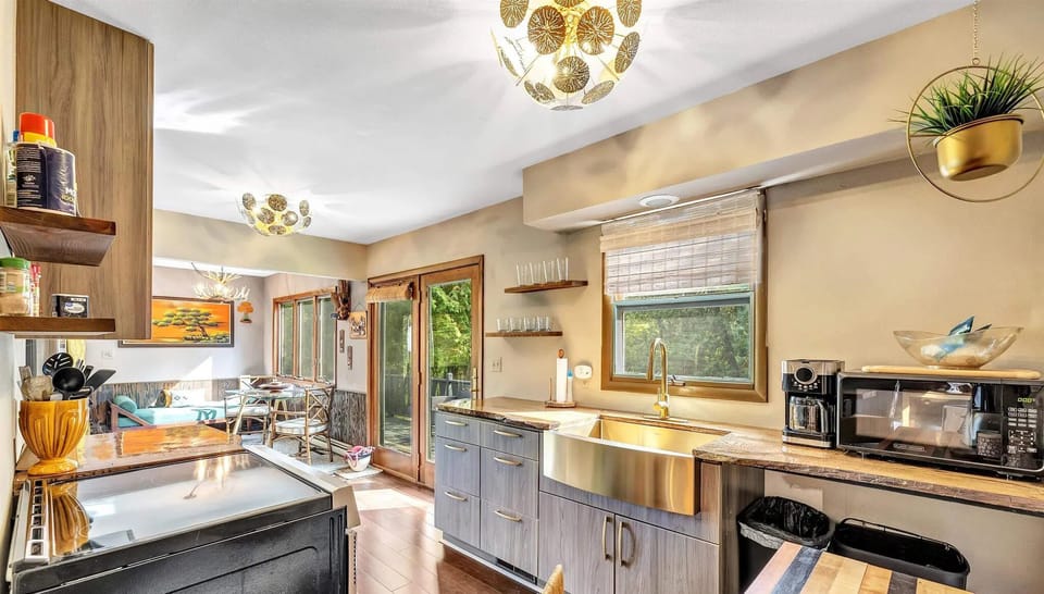 Welcome to Enchanted Cedars Cabin!