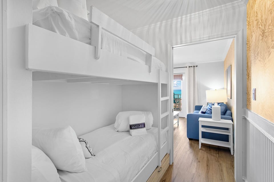 Summerspell 304 Bunks