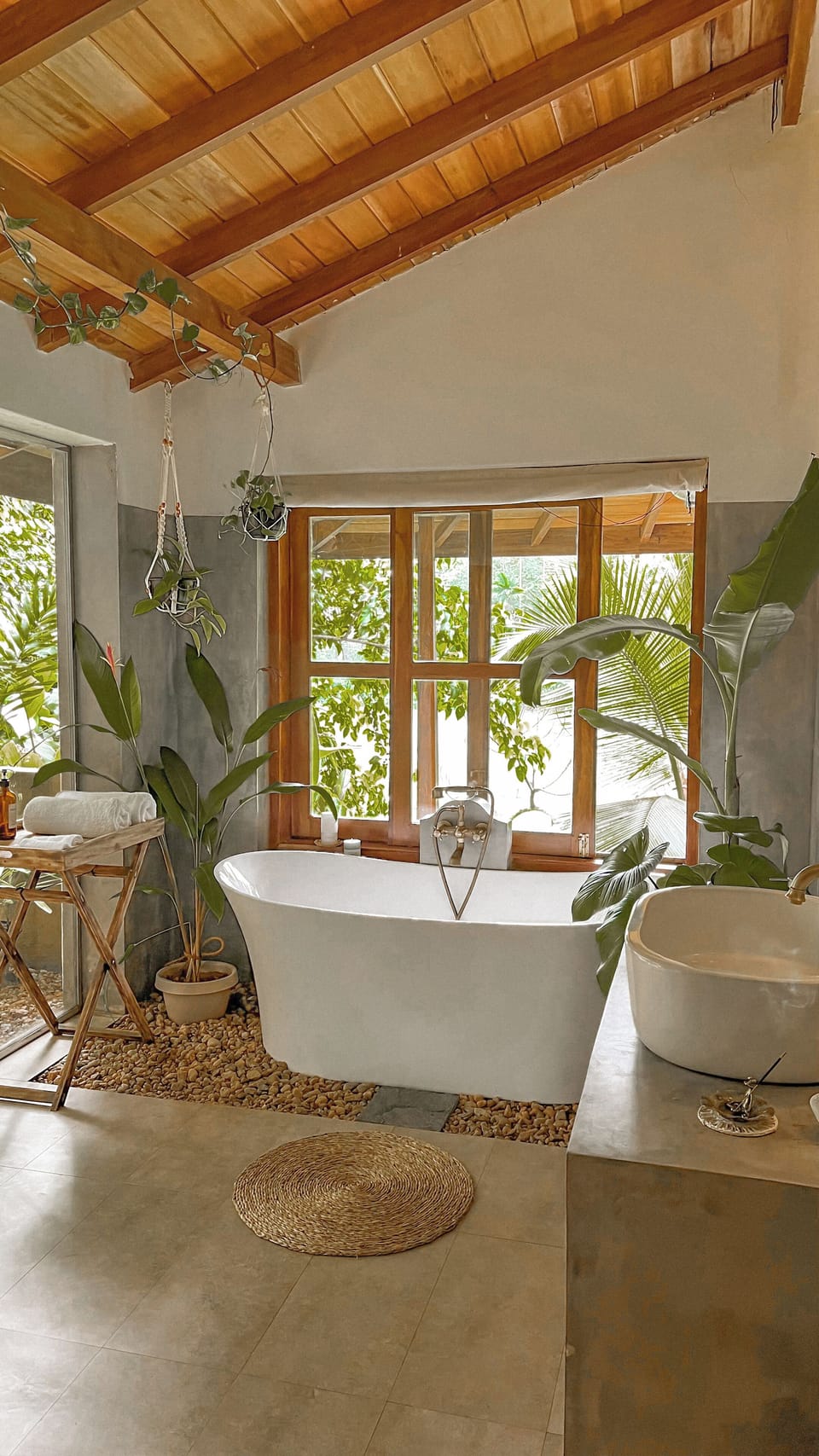 Signature Villa | Bathroom | Separate tub and shower, deep soaking tub, rainfall showerhead