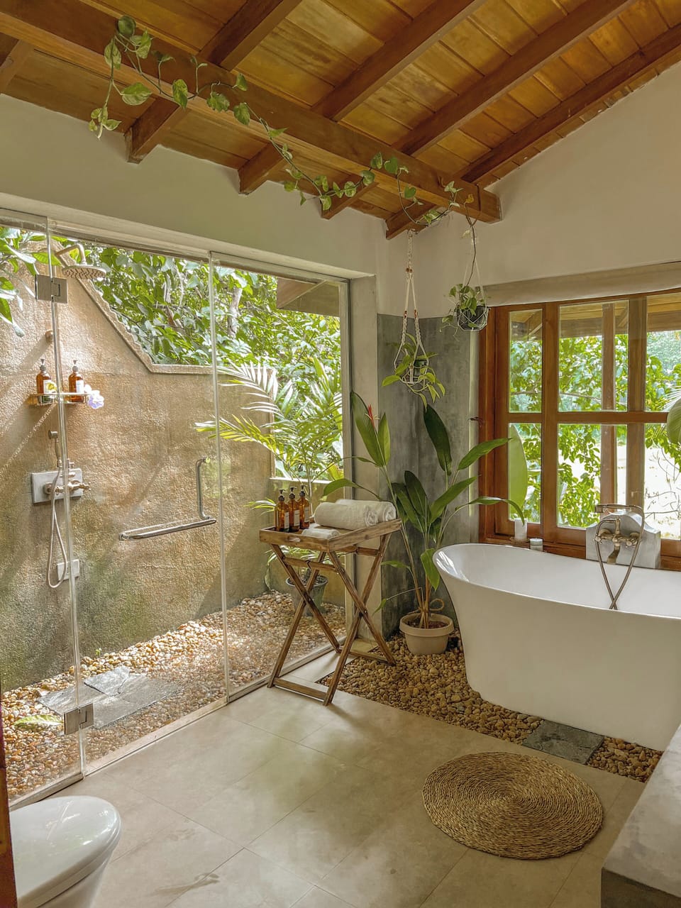 Signature Villa | Bathroom | Separate tub and shower, deep soaking tub, rainfall showerhead