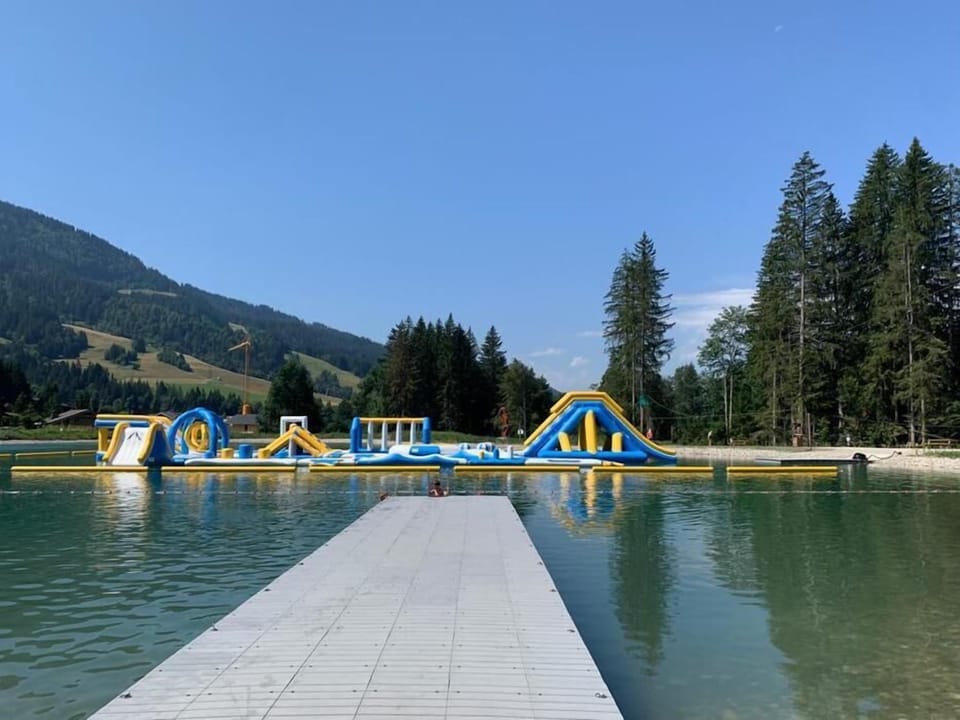 ★ Activities ★ Parc des belles and Le Lac is 7 min walk. Ideal for the young to have fun in the water park or accro-branches or adults to relax and take a swim