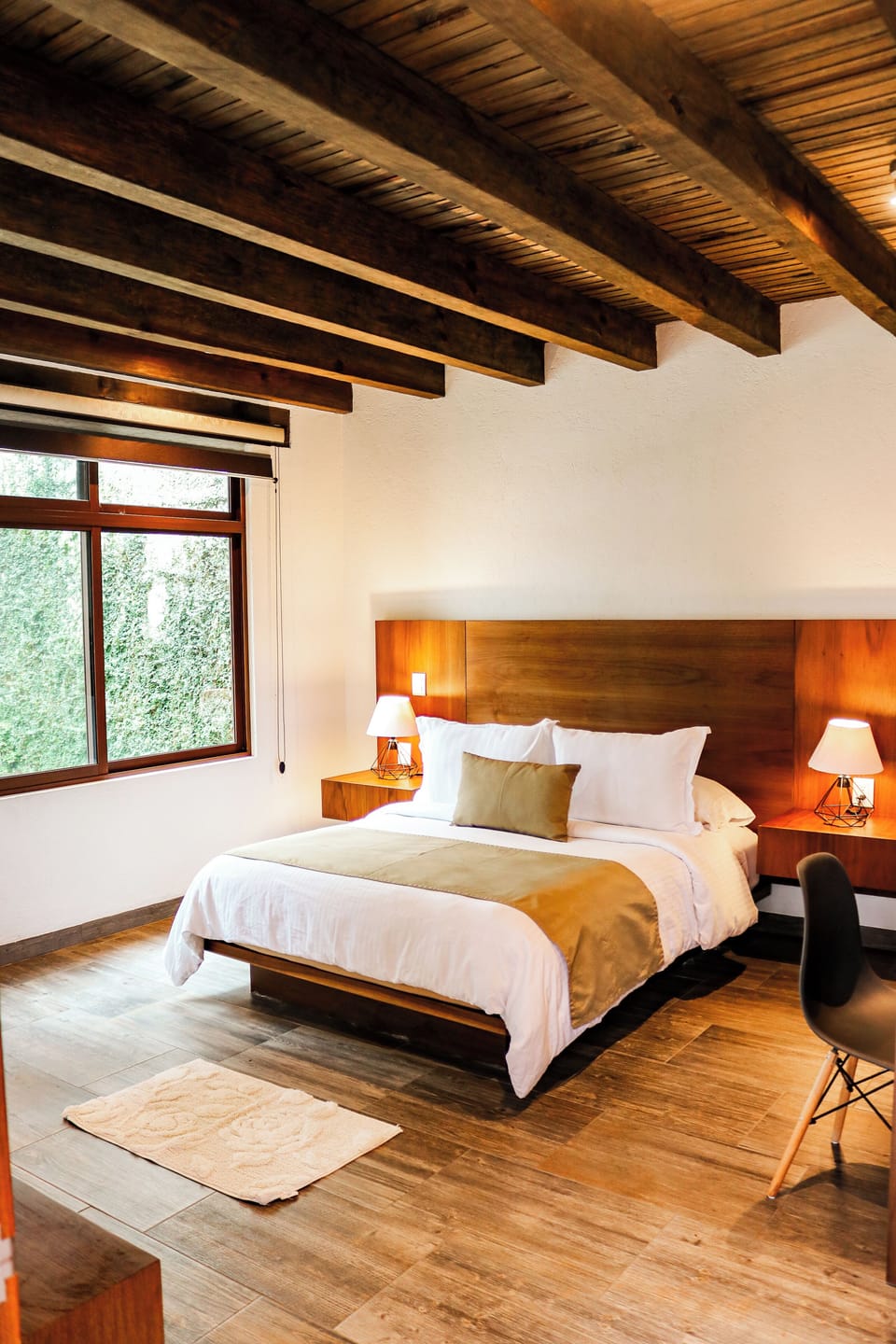 Basic Double Room, Pool View | Hypo-allergenic bedding, down comforters, pillowtop beds, in-room safe