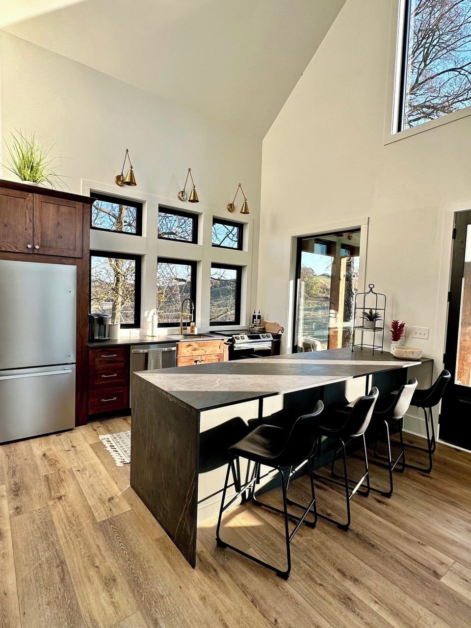 full kitchen