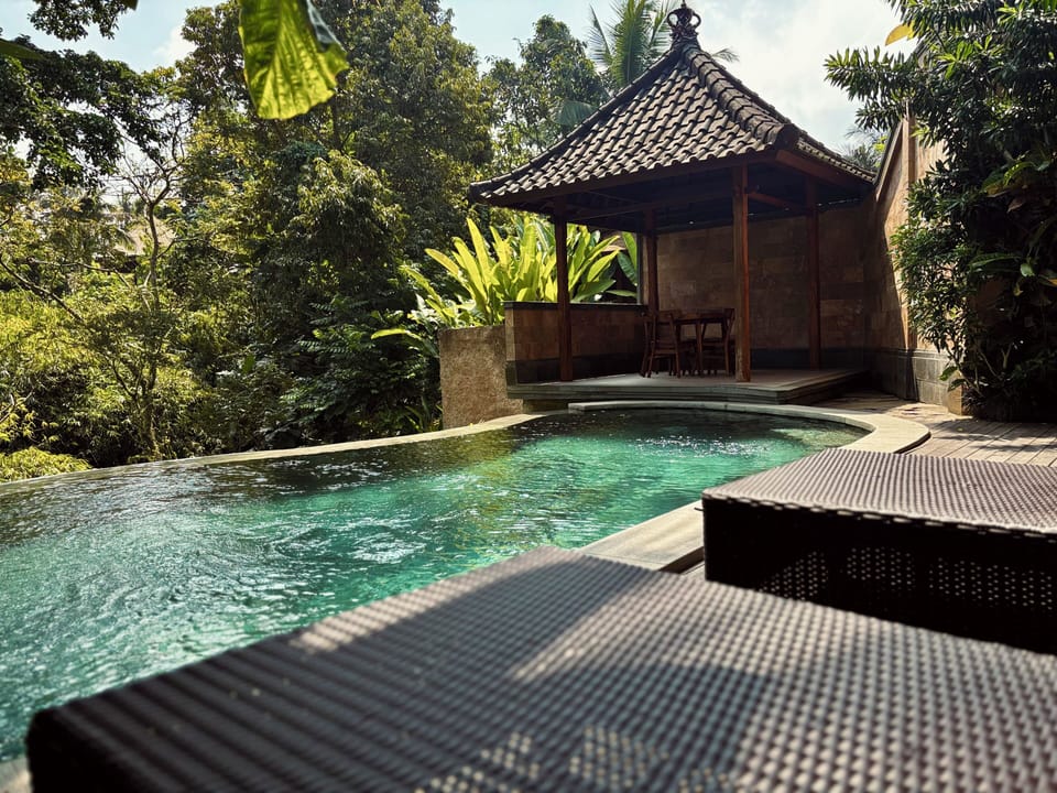 Private pool