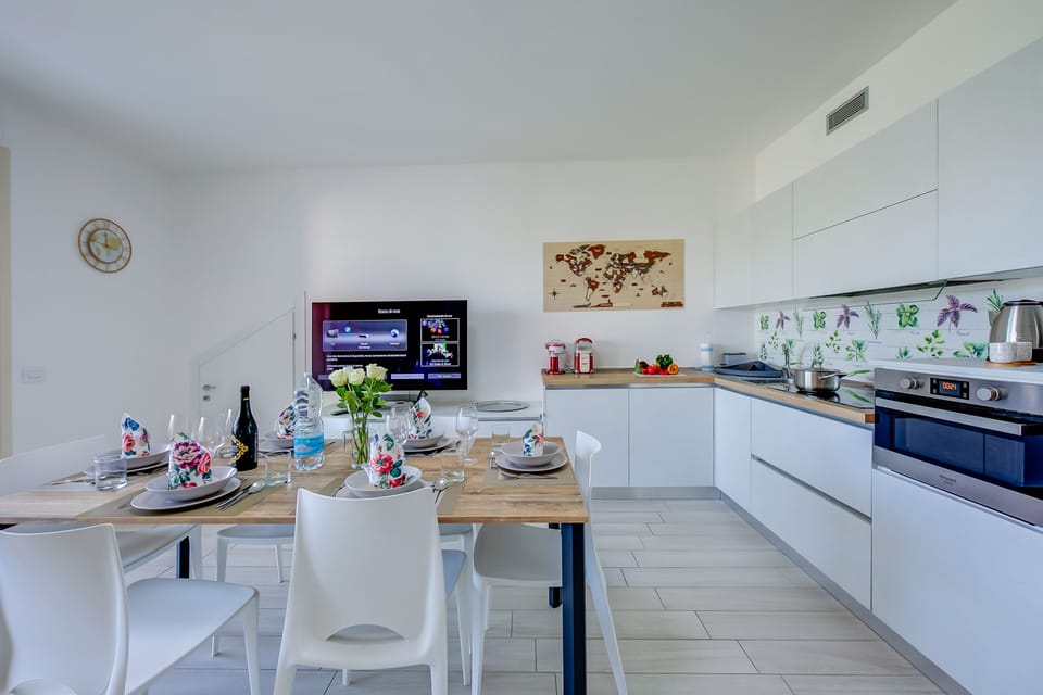 Kitchen and dining area