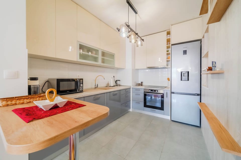 Kitchen and dining area