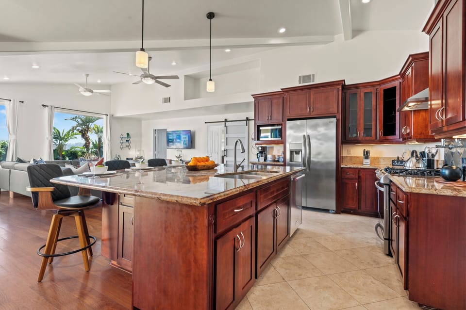 With open sightlines, entertaining just got easier!