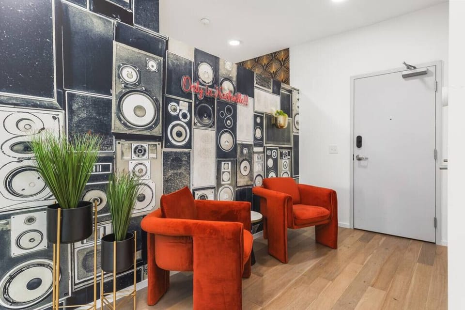 Custom furnishings & decor to welcome you in the entryway.