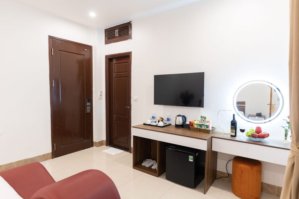 Comfort Double Room | Premium bedding, minibar, desk, soundproofing