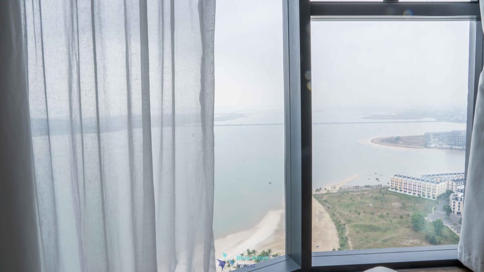 Beach/ocean view