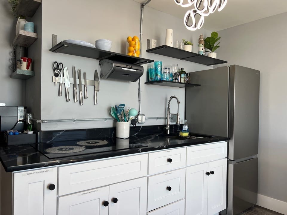 real knives for food prep and automatic paper towel dispenser