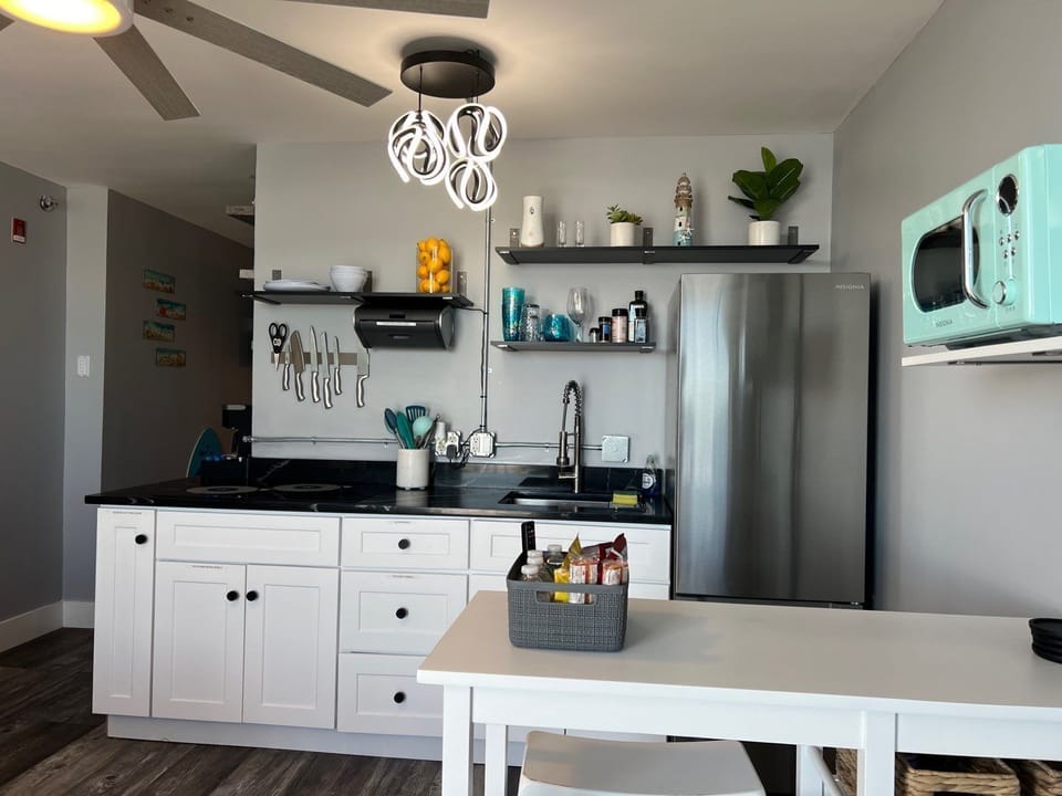 Full Kitchen with everything you will need