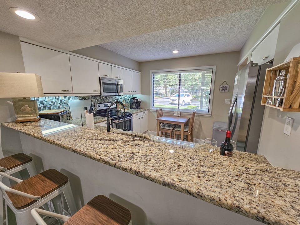 Condo, 3 Bedrooms | Private kitchen | Coffee/tea maker, fridge, oven, toaster