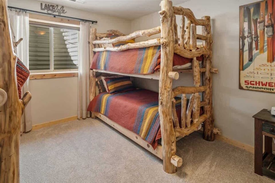 5th bedroom- Downstairs bunk bed room with 2 twin over twin bunks