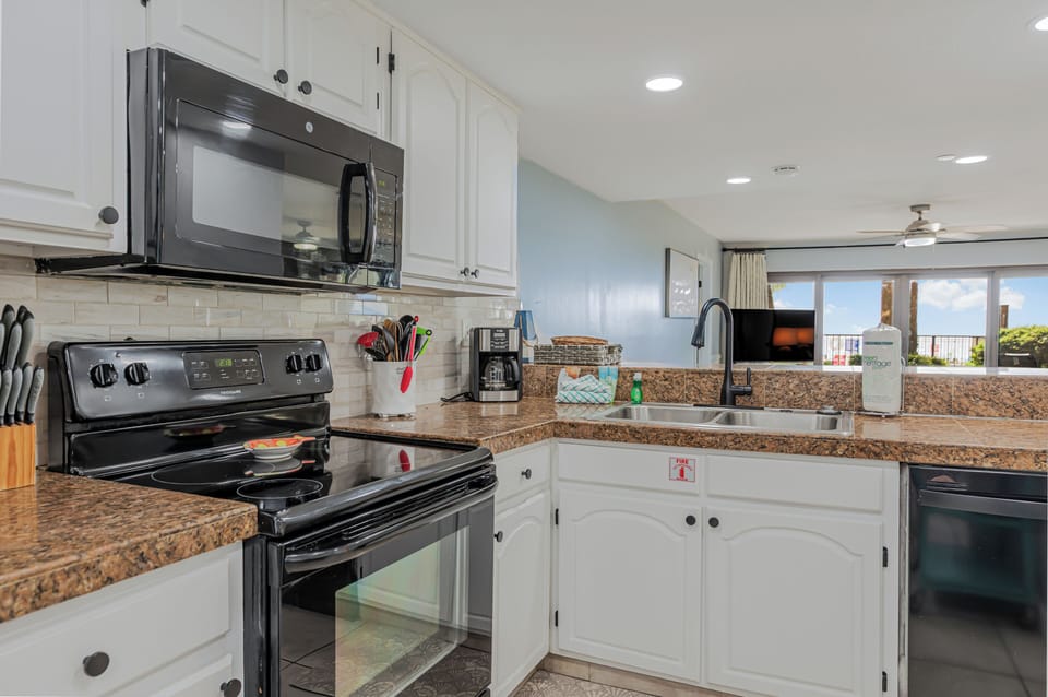 Full Kitchen