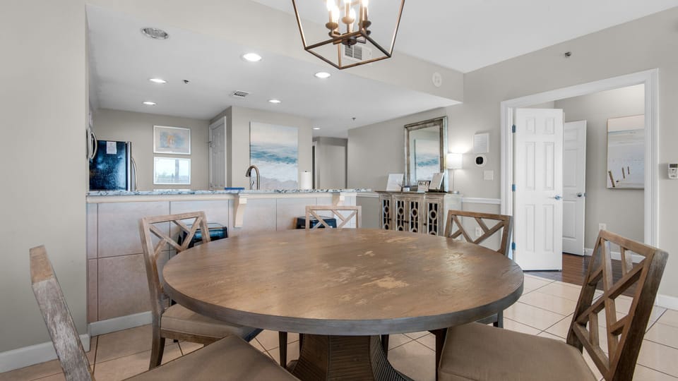 Sterling Shores 314 Dining Table