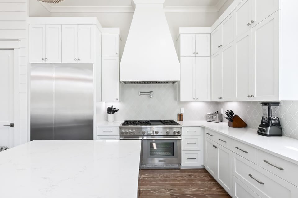Gas Range & Stainless Appliances
