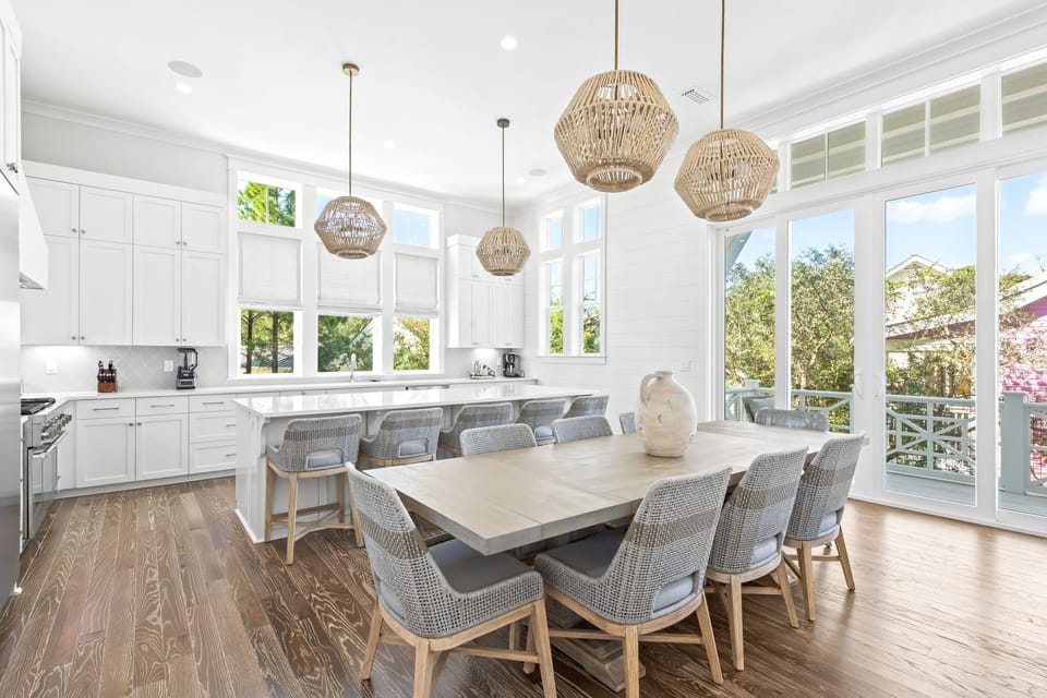 Spacious 2nd Floor Kitchen