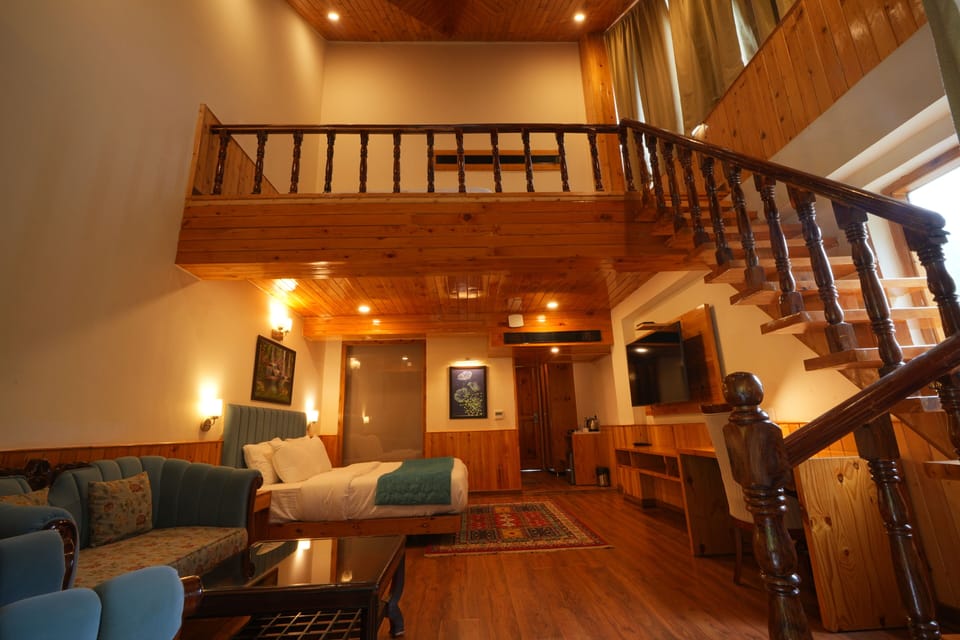 Family Quadruple Room, Bathtub, Mountain View | Individually furnished, laptop workspace, blackout drapes, soundproofing