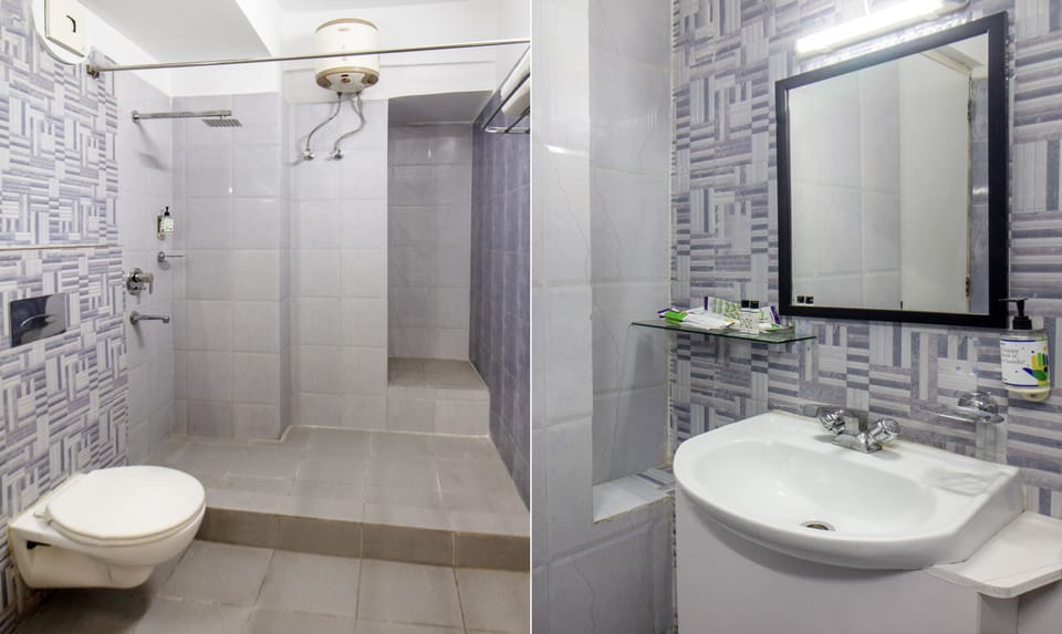 Economy Double Room, Non Smoking | In-room safe, iron/ironing board, bed sheets