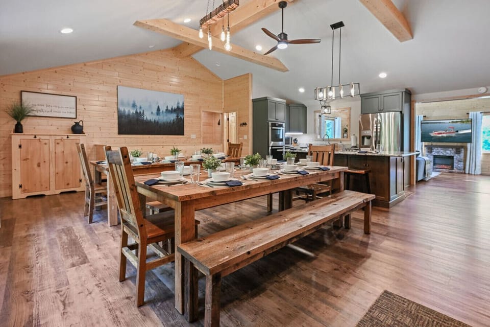 Dining Room, Kitchen & Great Room