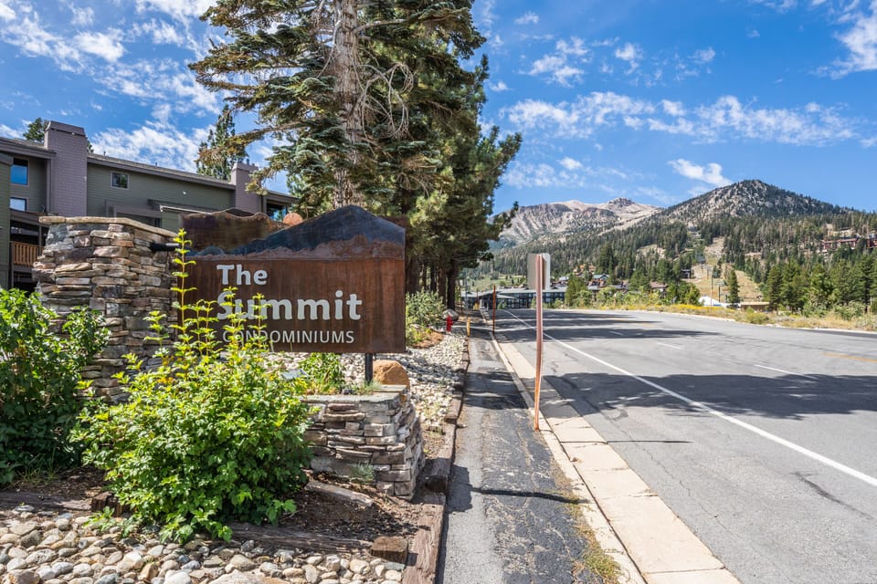 Summit complex