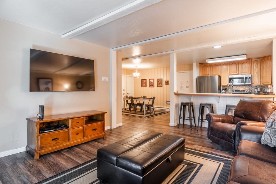 Living Room - Sleeper Sofa, Twin Sleeper Ottoman, Smart TV, Gas Fireplace , Deck