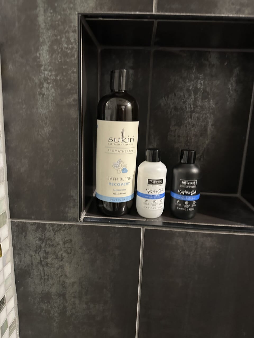 Bathroom amenities