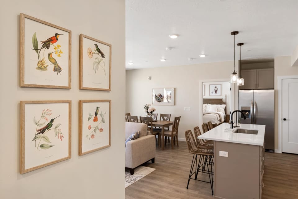 Condo, 2 Bedrooms | Interior