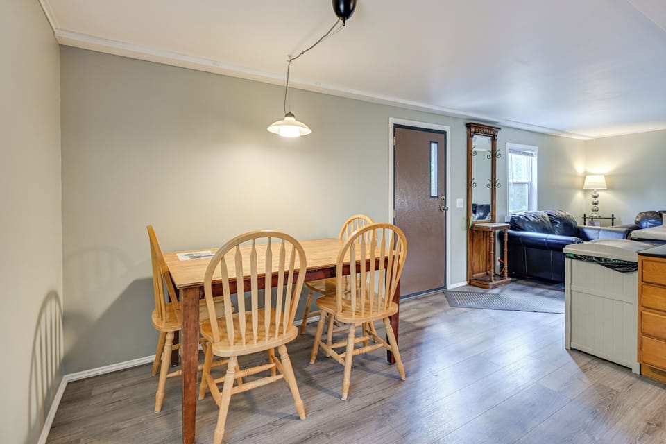 House (2 Bedrooms) | Interior