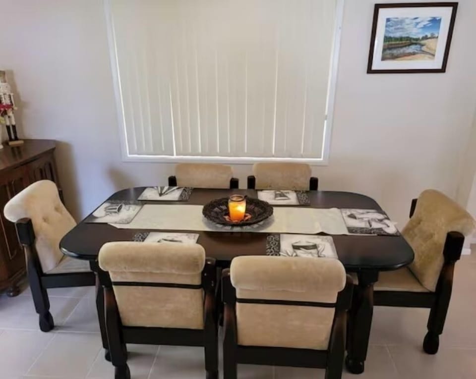 Family Villa | In-room dining