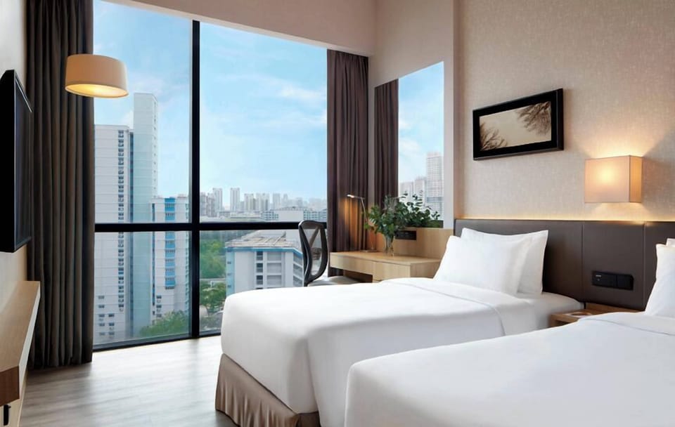 Superior Queen Room | In-room safe, desk, blackout drapes, iron/ironing board