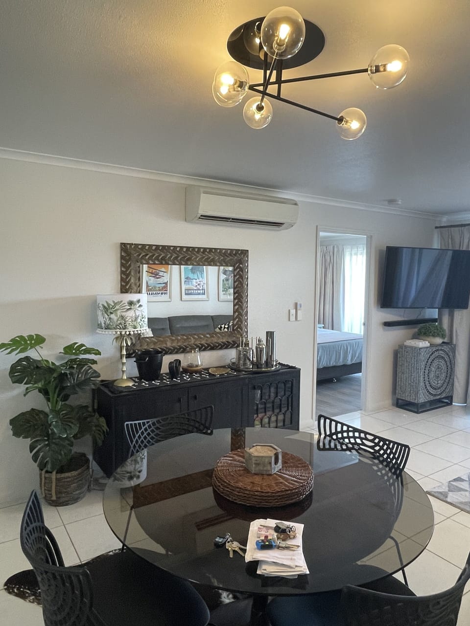 Premium Apartment | 2 bedrooms, in-room safe, individually decorated, individually furnished