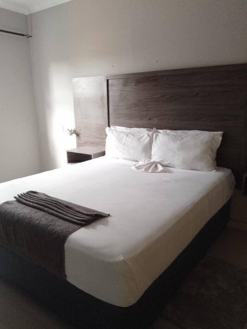 Standard Room | 1 bedroom, desk, laptop workspace, iron/ironing board